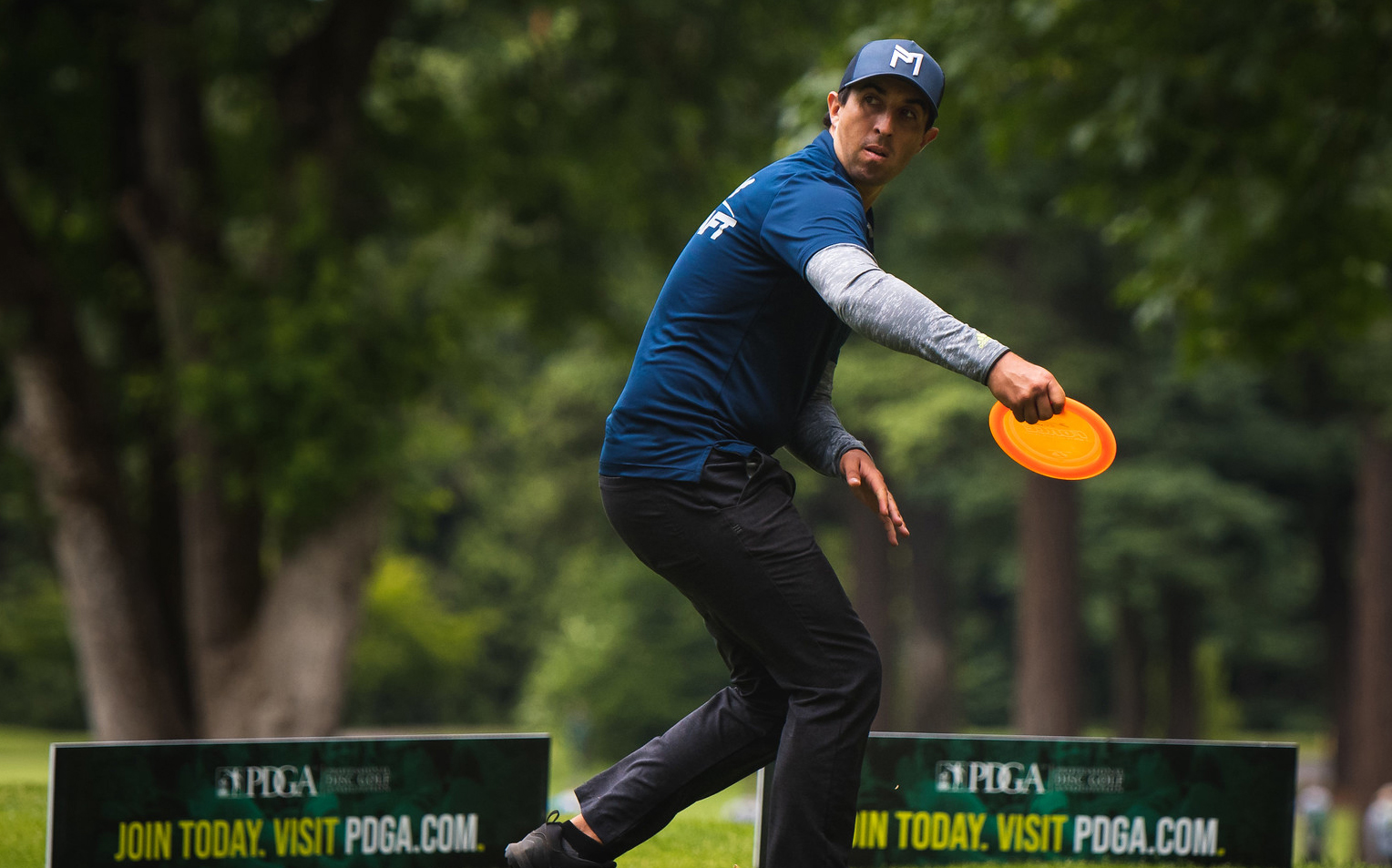 DISC GOLF on ESPN?! Disc golf will be on TV again today! Tune into